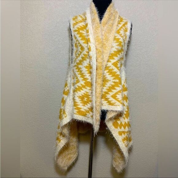 Yellow and white wrap sweater - Picture 1 of 11